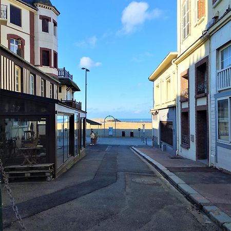 Appartamento Le Capitaine Jack Trouville-sur-Mer Esterno foto