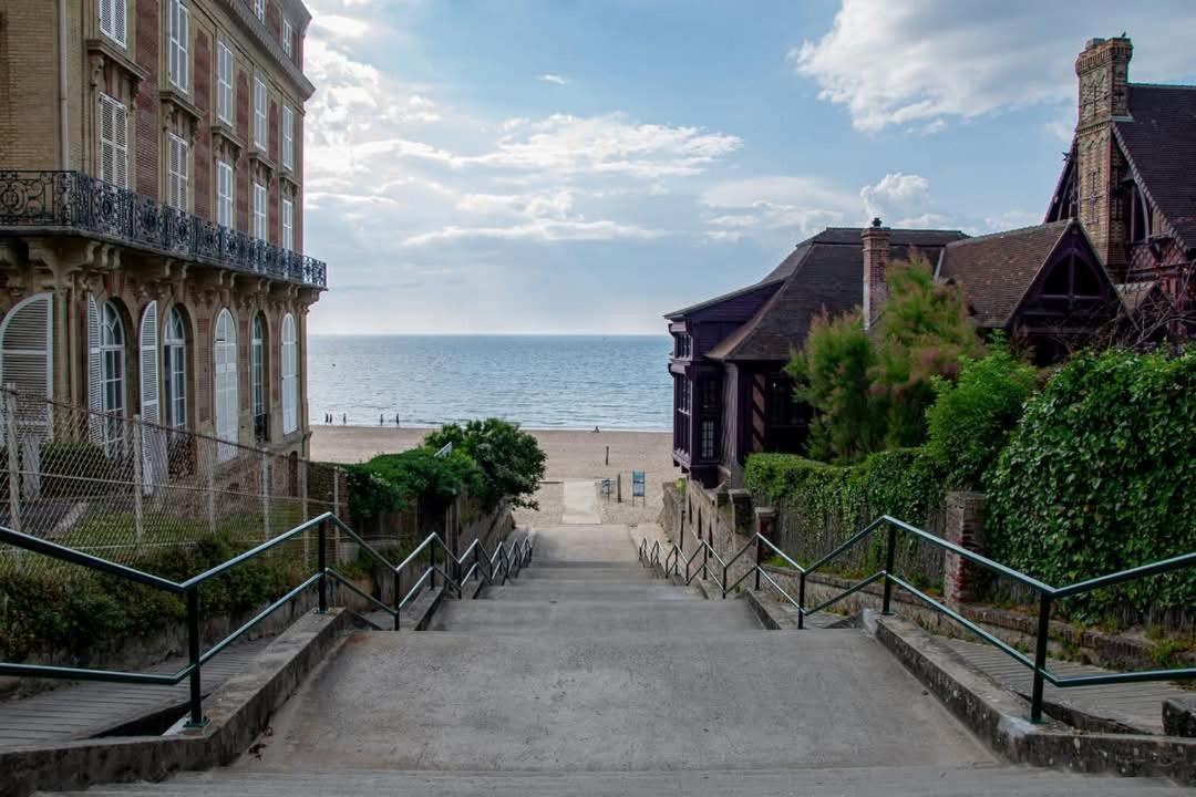 Appartamento Le Capitaine Jack Trouville-sur-Mer Esterno foto